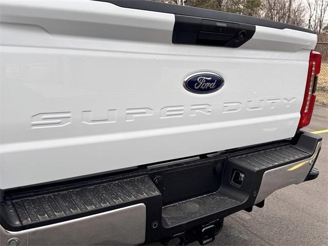 new 2025 Ford F-350 car