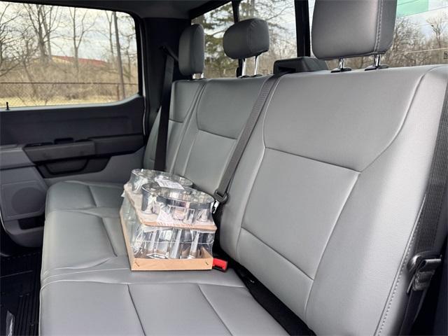 new 2025 Ford F-350 car