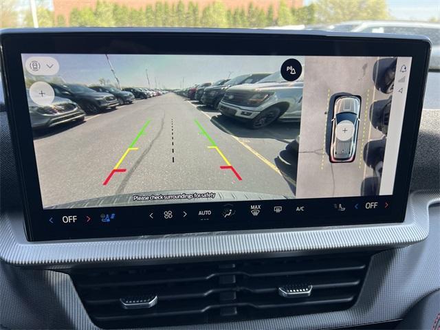 new 2025 Ford Explorer car