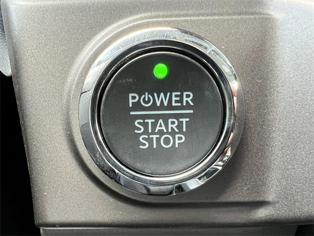 new 2025 Ford F-150 Lightning car