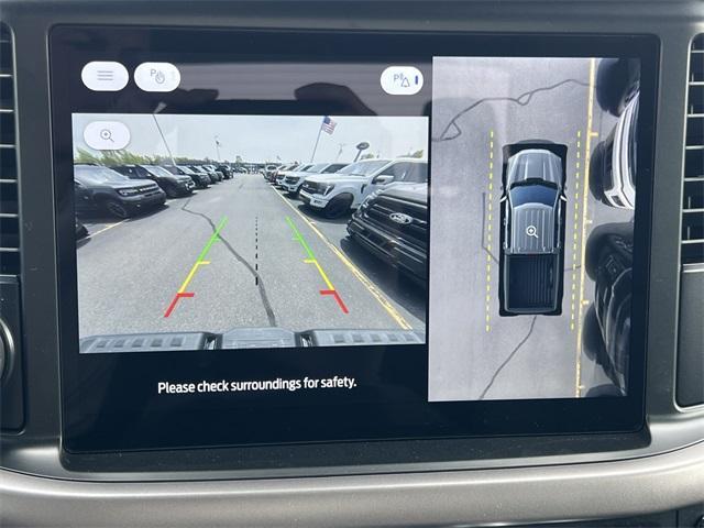 new 2025 Ford F-150 Lightning car