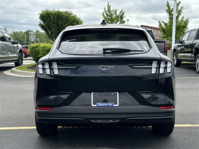 new 2025 Ford Mustang Mach-E car