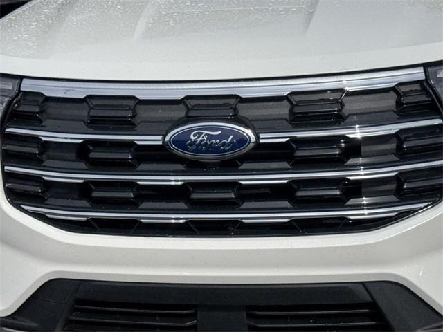 new 2025 Ford Explorer car