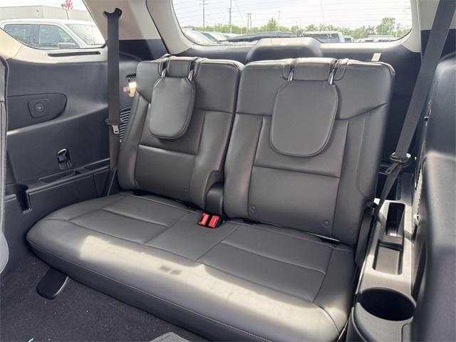 new 2025 Ford Explorer car