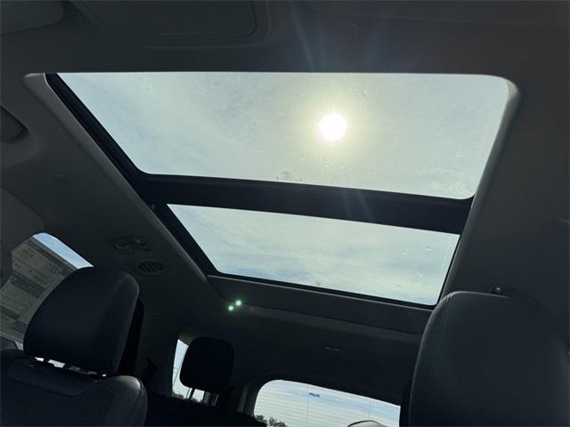 new 2025 Ford Explorer car
