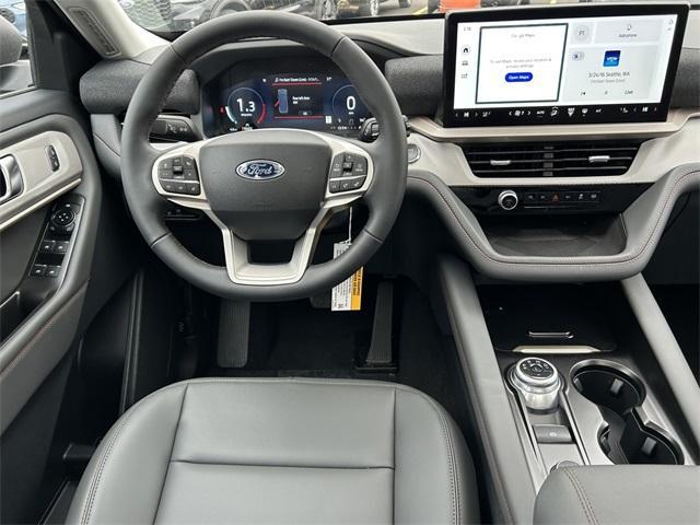 new 2025 Ford Explorer car