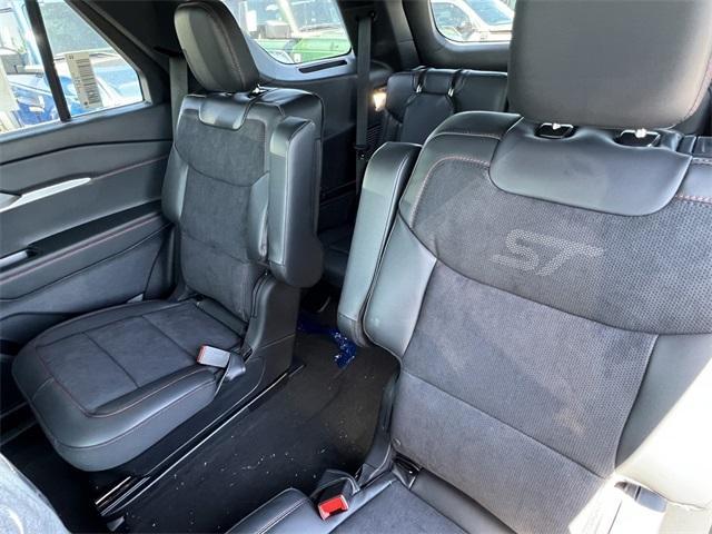 new 2025 Ford Explorer car