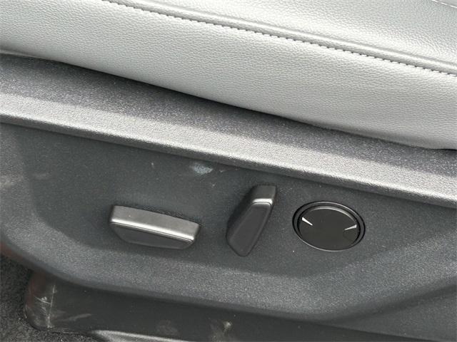 new 2025 Ford F-150 Lightning car