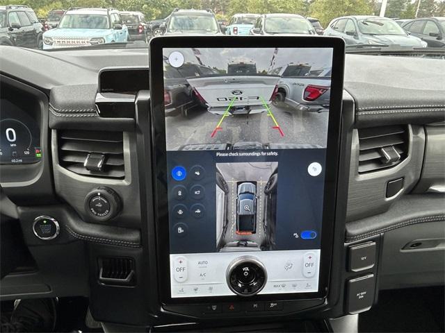 new 2025 Ford F-150 Lightning car