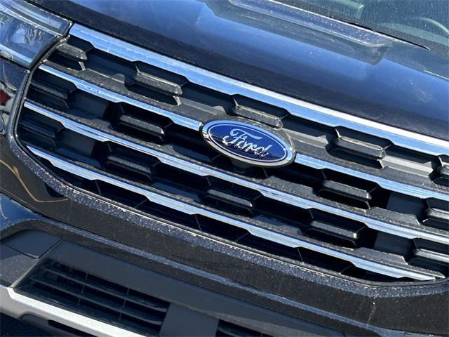 new 2025 Ford Explorer car