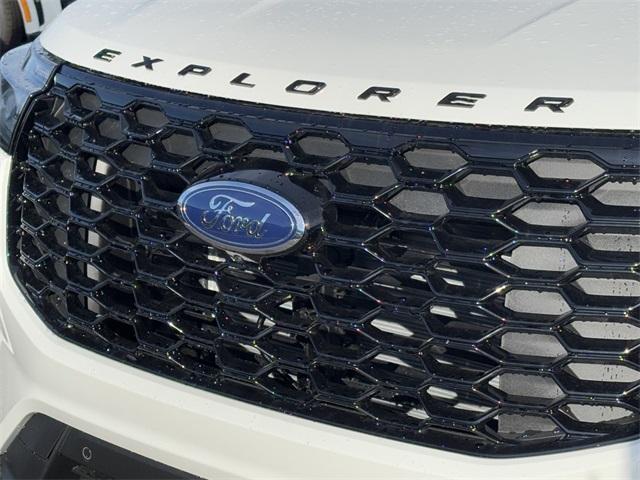 new 2025 Ford Explorer car