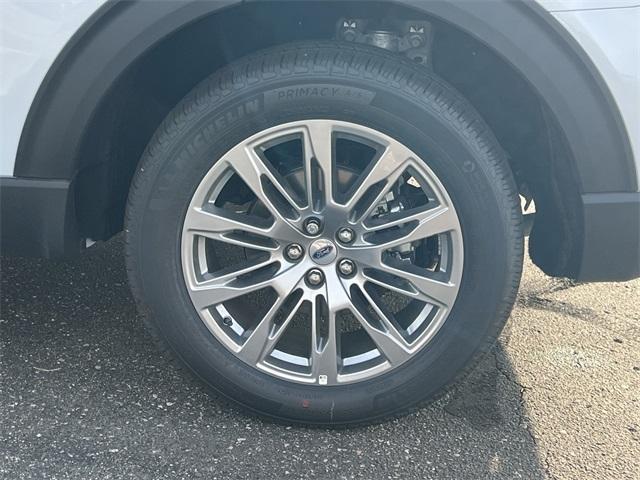 new 2025 Ford Explorer car