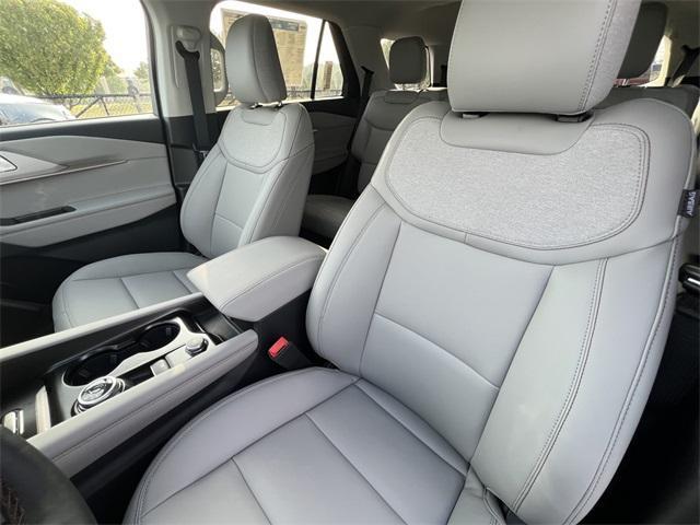 new 2025 Ford Explorer car