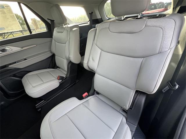 new 2025 Ford Explorer car