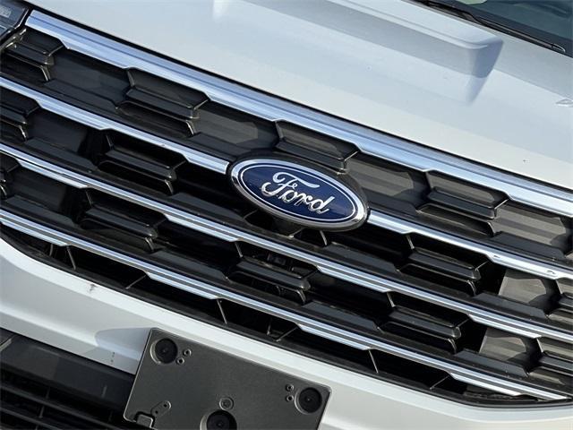 new 2025 Ford Explorer car