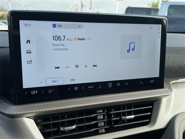 new 2025 Ford Explorer car