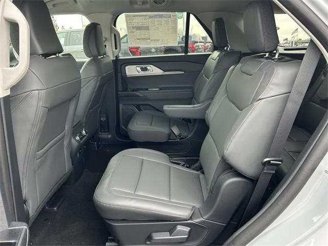 new 2025 Ford Explorer car