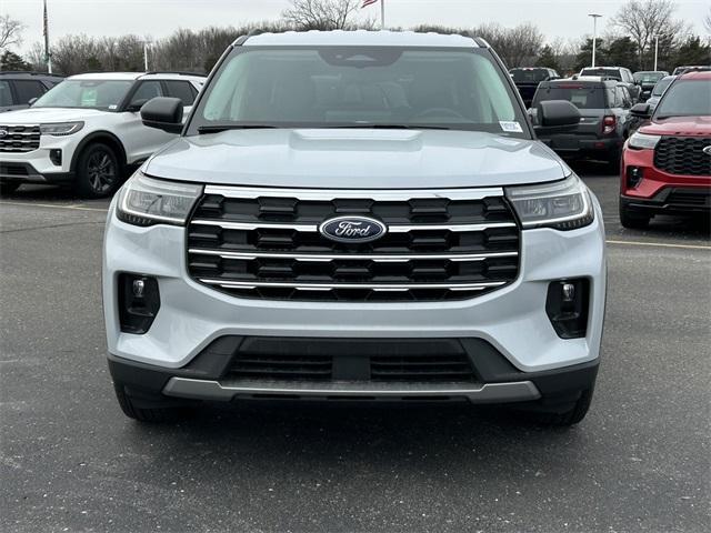 new 2025 Ford Explorer car