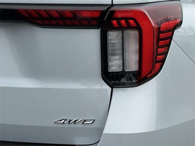new 2025 Ford Explorer car