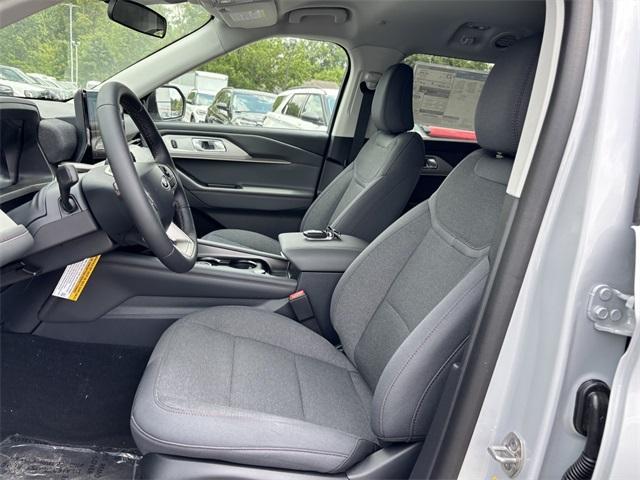 new 2025 Ford Explorer car