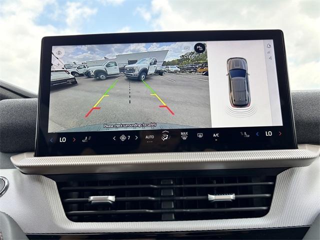 new 2025 Ford Explorer car