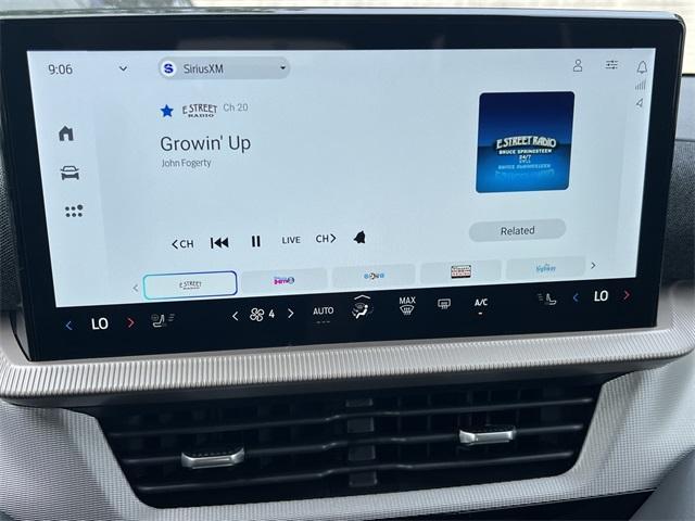 new 2025 Ford Explorer car