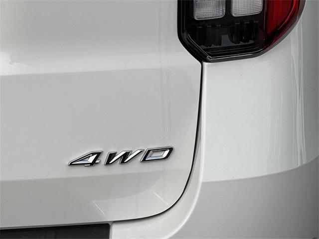 new 2025 Ford Explorer car
