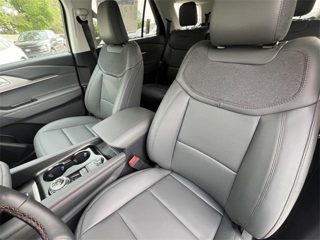 new 2025 Ford Explorer car