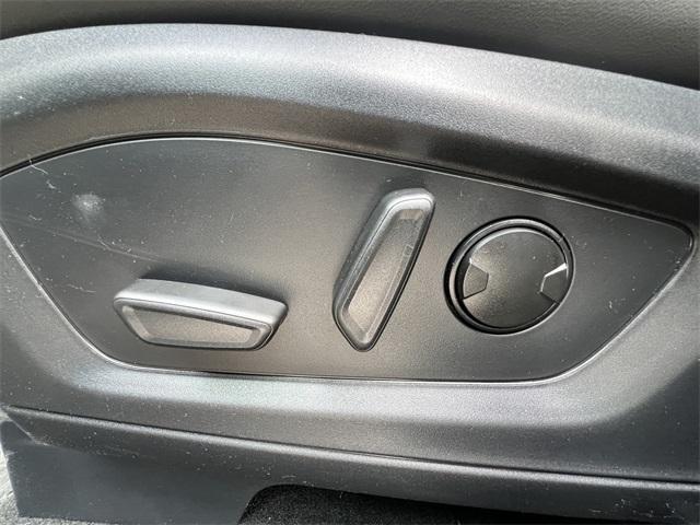 new 2025 Ford Explorer car