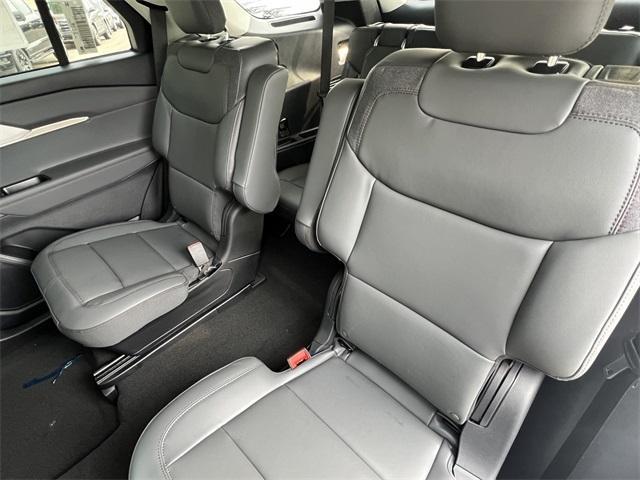 new 2025 Ford Explorer car