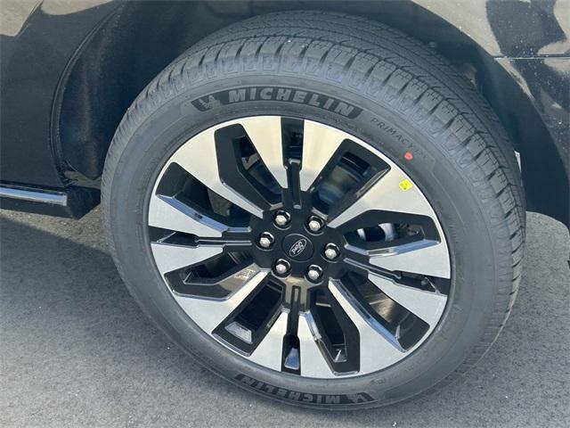 new 2025 Ford Expedition car