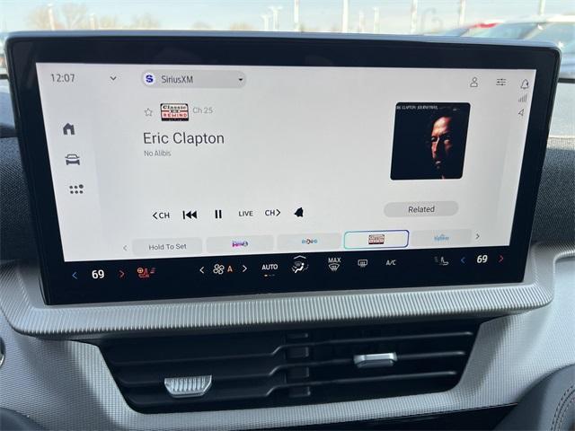new 2025 Ford Explorer car