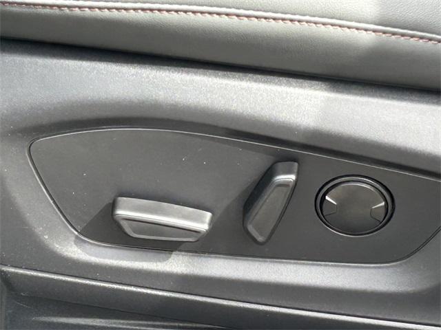 new 2025 Ford Explorer car