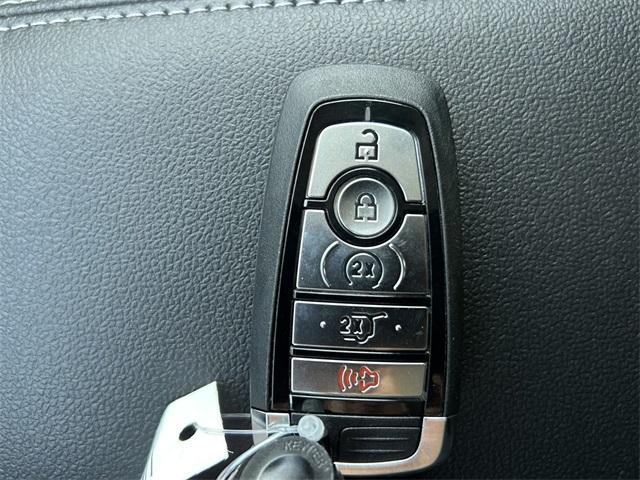 new 2025 Ford Escape car