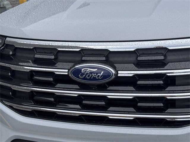 new 2025 Ford Explorer car