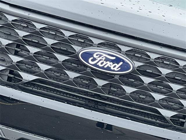 new 2025 Ford Maverick car