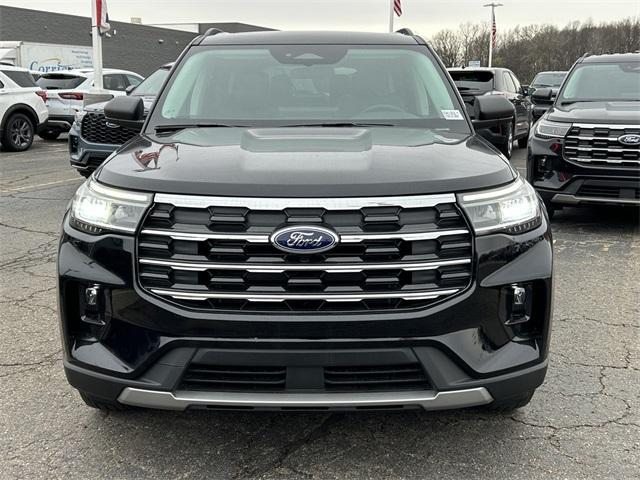 new 2025 Ford Explorer car