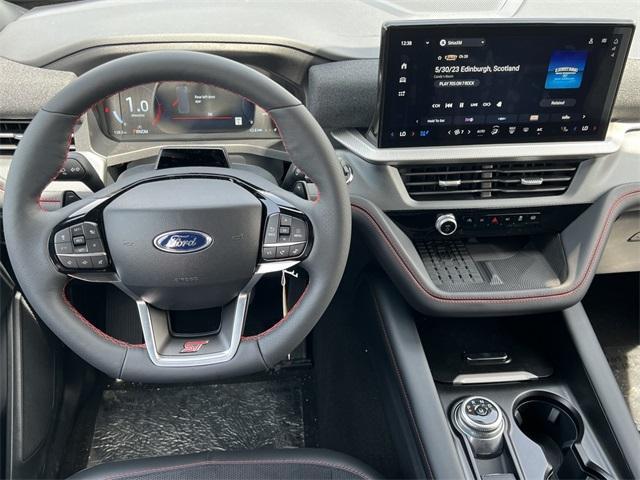 new 2025 Ford Explorer car