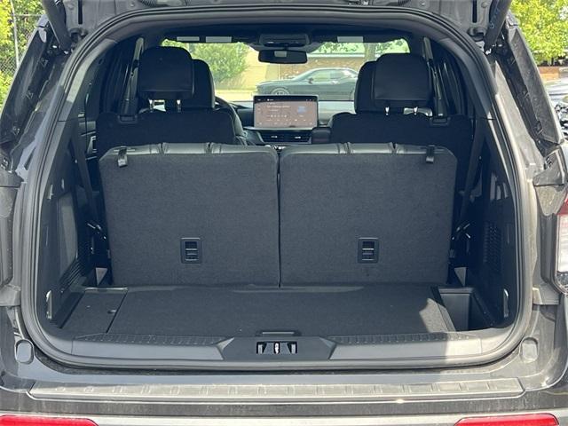 new 2025 Ford Explorer car