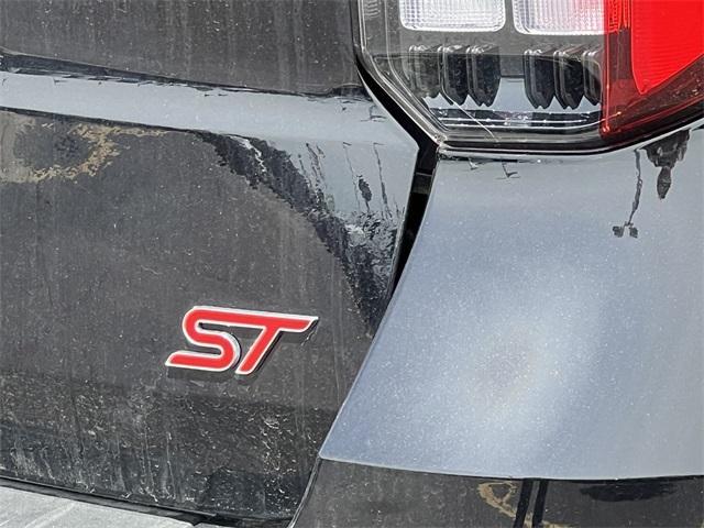 new 2025 Ford Explorer car