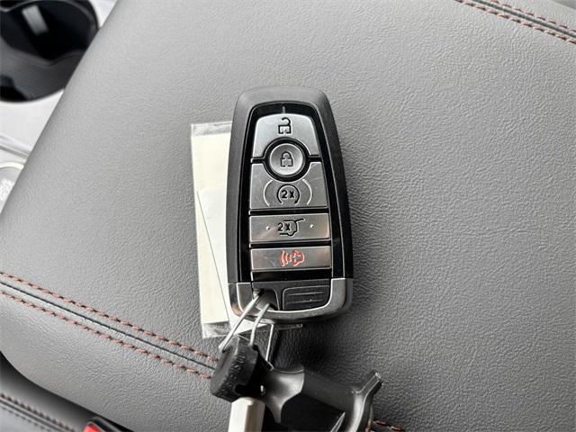new 2025 Ford Explorer car