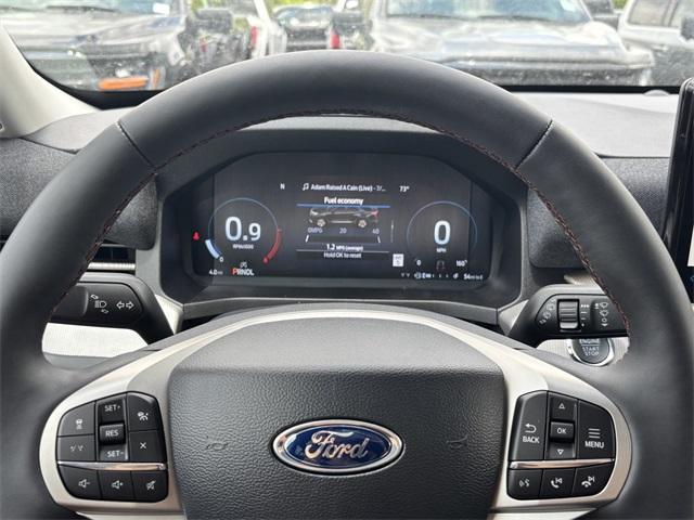 new 2025 Ford Explorer car
