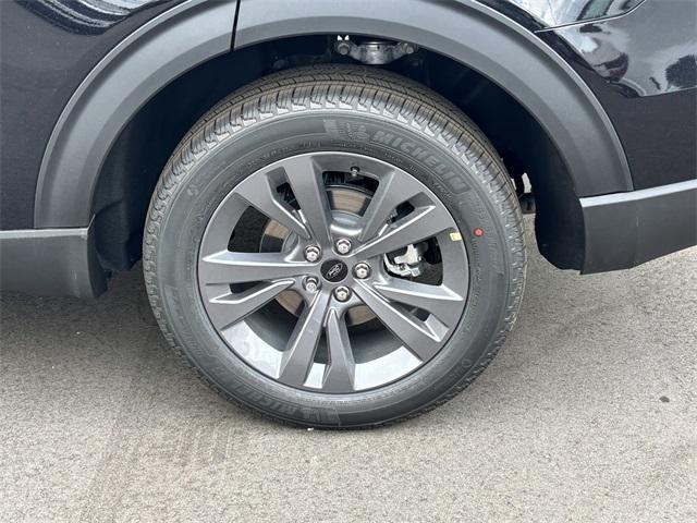 new 2025 Ford Explorer car