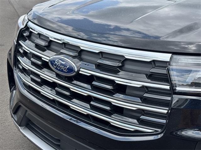 new 2025 Ford Explorer car