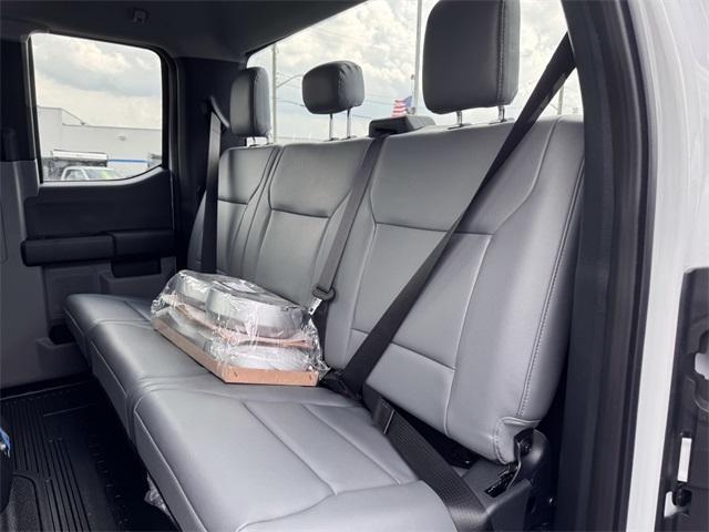 new 2025 Ford F-250 car