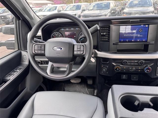 new 2025 Ford F-250 car