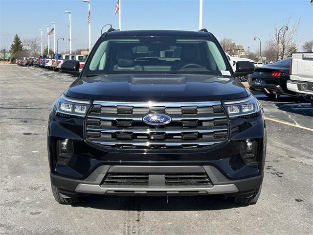 new 2025 Ford Explorer car