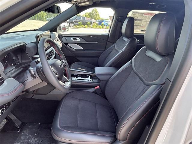 new 2025 Ford Explorer car