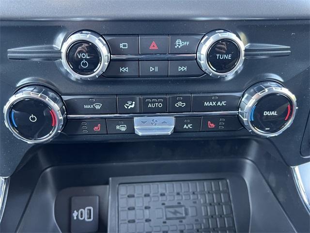 new 2025 Ford F-150 car