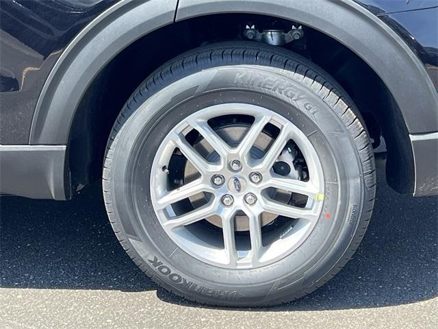 new 2025 Ford Explorer car